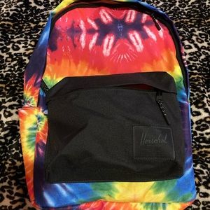 XL Herschel’s Tie-dyed backpack 🔥